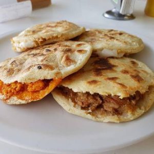 Gorditas de Huevo con Jamón